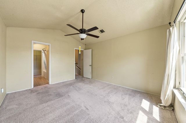 1315 E Logan ST, Round Rock, TX 78664