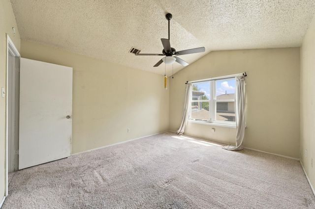 1315 E Logan ST, Round Rock, TX 78664