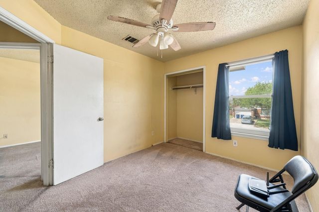 1315 E Logan ST, Round Rock, TX 78664