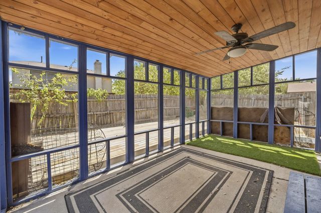 1315 E Logan ST, Round Rock, TX 78664