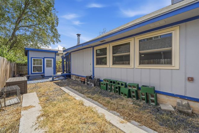 1315 E Logan ST, Round Rock, TX 78664