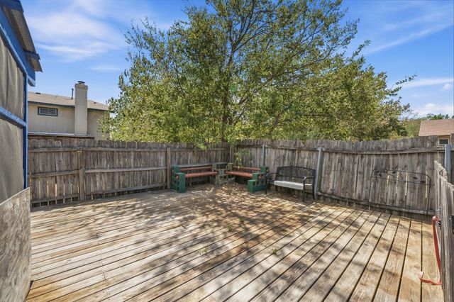 1315 E Logan ST, Round Rock, TX 78664
