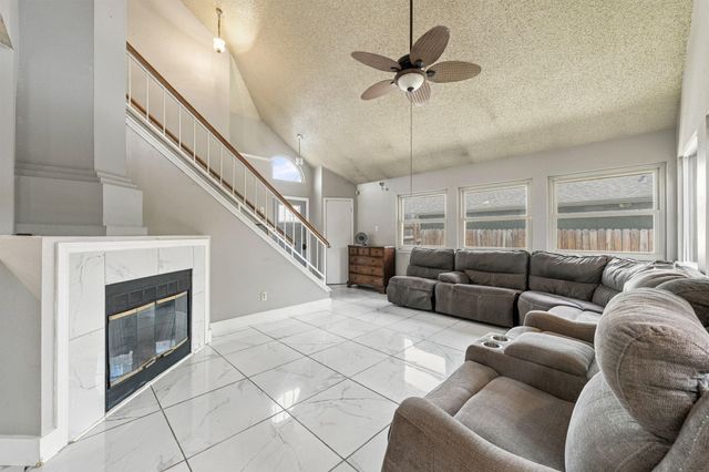 1315 E Logan ST, Round Rock, TX 78664