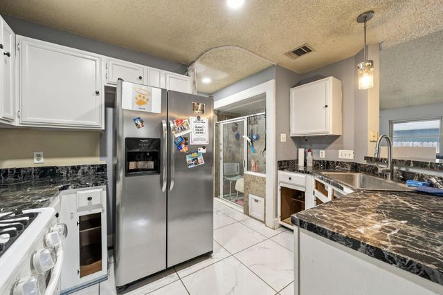 1315 E Logan ST, Round Rock, TX 78664