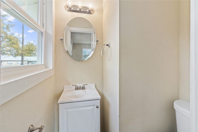 212 E 2nd Street, Coleman, TX 76834