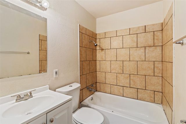 212 E 2nd Street, Coleman, TX 76834