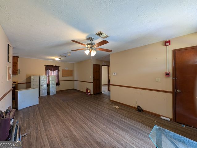 715 Charles Street, Ailey, GA 30410