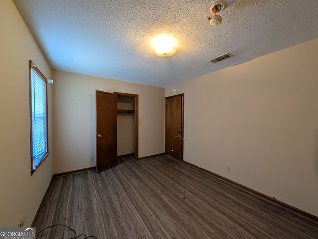 715 Charles Street, Ailey, GA 30410