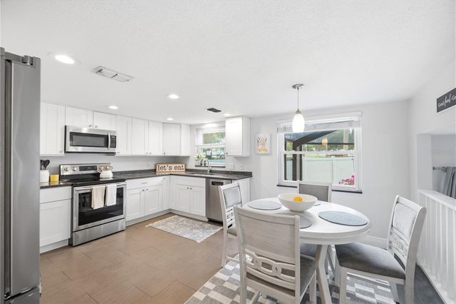2034 CINDY CIRCLE, Palm Harbor, FL 34683
