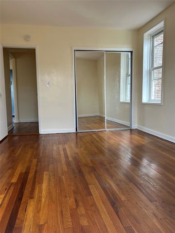 33-05 90 Street 4K, Jackson Heights, NY 11372