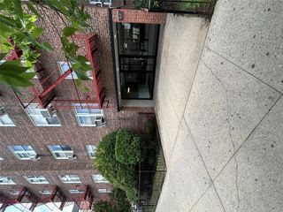 33-05 90 Street 4K, Jackson Heights, NY 11372