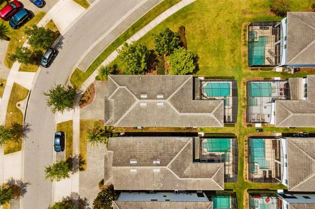 4760 KINGS CASTLE CIRCLE, Kissimmee, FL 34746