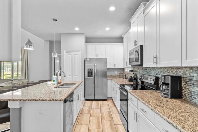 4760 KINGS CASTLE CIRCLE, Kissimmee, FL 34746