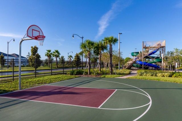 4760 KINGS CASTLE CIRCLE, Kissimmee, FL 34746