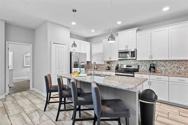 4760 KINGS CASTLE CIRCLE, Kissimmee, FL 34746