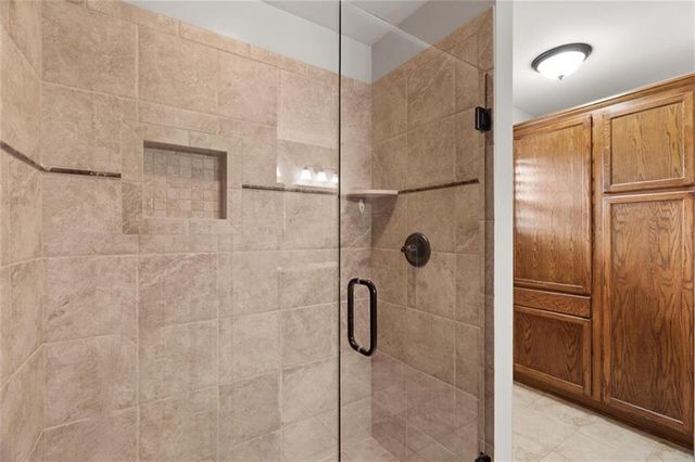 222 Gilmore Circle SW, Calhoun, GA 30701