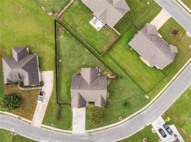 222 Gilmore Circle SW, Calhoun, GA 30701