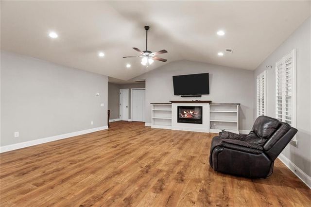 222 Gilmore Circle SW, Calhoun, GA 30701
