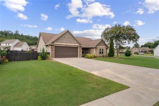 222 Gilmore Circle SW, Calhoun, GA 30701
