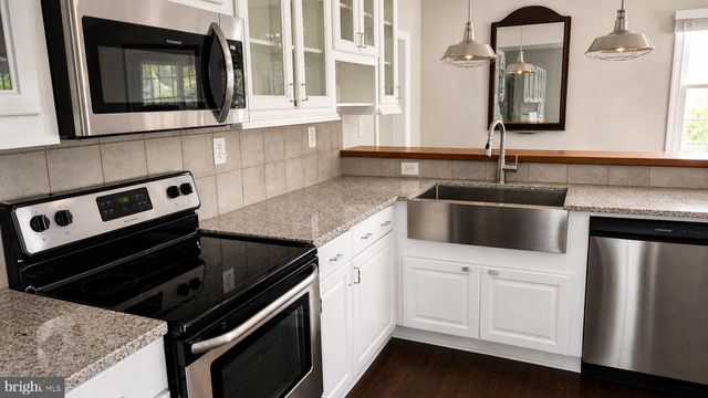 209 PRINCE EDWARD ST, Fredericksburg, VA 22401