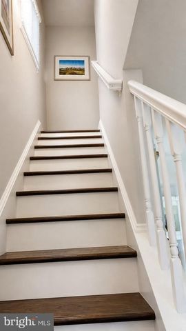 209 PRINCE EDWARD ST, Fredericksburg, VA 22401