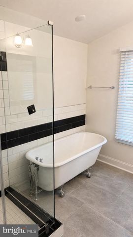 209 PRINCE EDWARD ST, Fredericksburg, VA 22401