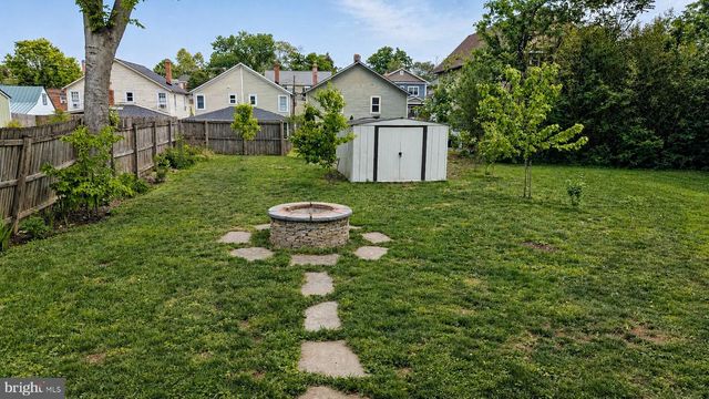209 PRINCE EDWARD ST, Fredericksburg, VA 22401