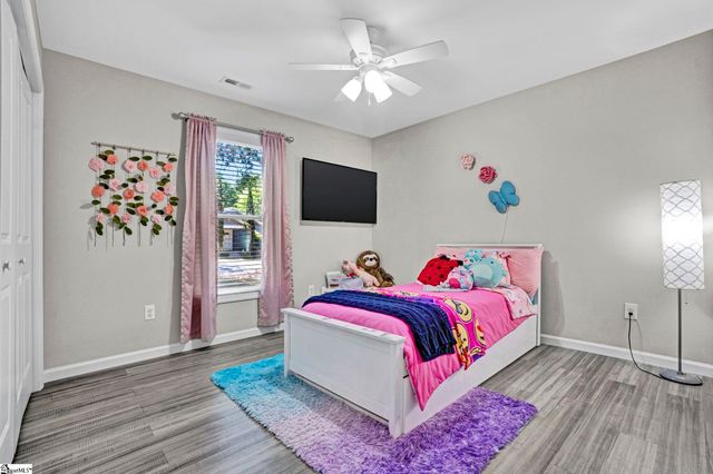 122 W 3rd Avenue, Easley, SC 29640