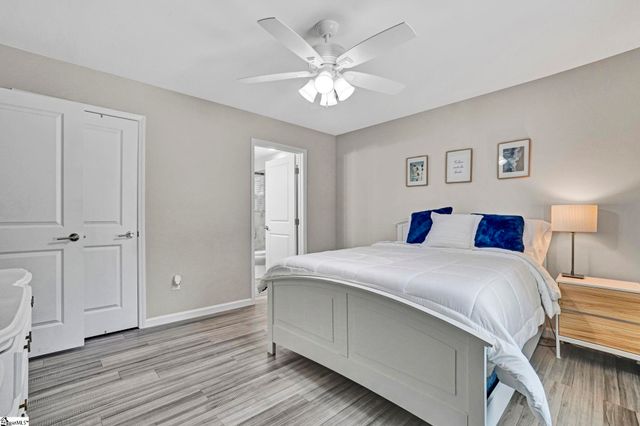 122 W 3rd Avenue, Easley, SC 29640