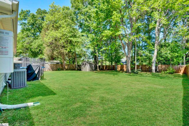 122 W 3rd Avenue, Easley, SC 29640