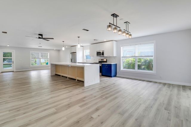 748 Tallapoosa Street, West Palm Beach, FL 33405