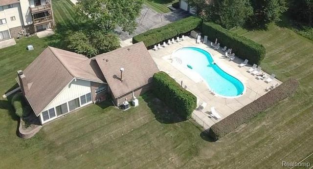 2846 Trailwood Drive, Rochester Hills, MI 48309