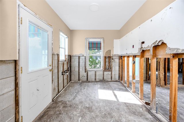 815 LANTANA AVENUE, Clearwater Beach, FL 33767