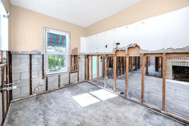 815 LANTANA AVENUE, Clearwater Beach, FL 33767