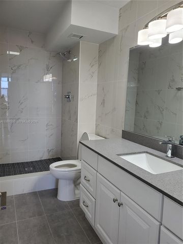 13499 Biscayne Boulevard 1105, North Miami, FL 33181