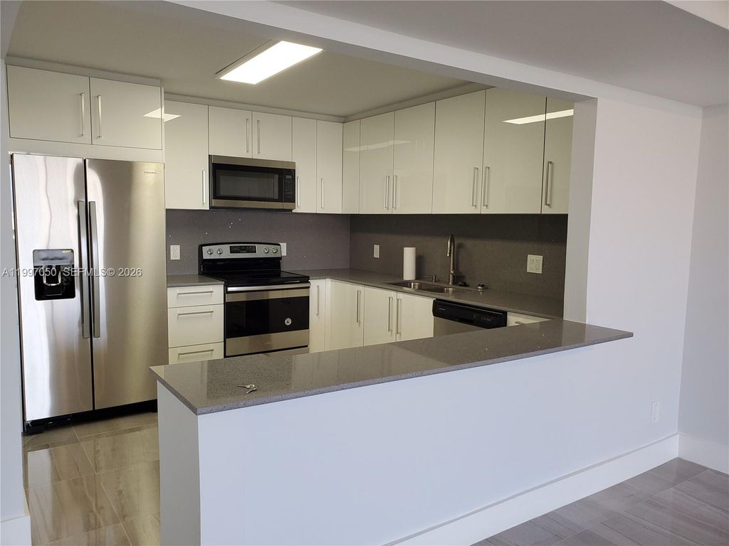 13499 Biscayne Boulevard 1105, North Miami, FL 33181