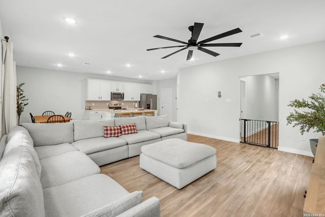 14543 Camino Way, San Antonio, TX 78253