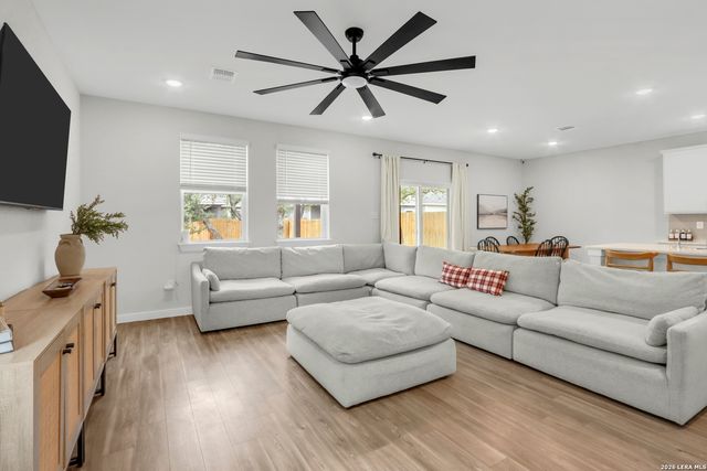 14543 Camino Way, San Antonio, TX 78253