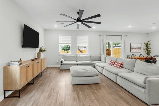 14543 Camino Way, San Antonio, TX 78253