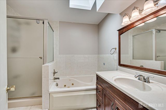 3902 Spring Brook Drive, Edison, NJ 08820