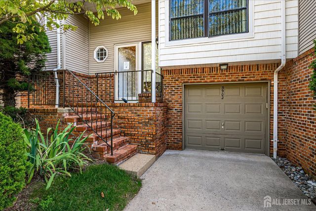 3902 Spring Brook Drive, Edison, NJ 08820
