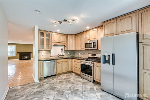 3902 Spring Brook Drive, Edison, NJ 08820