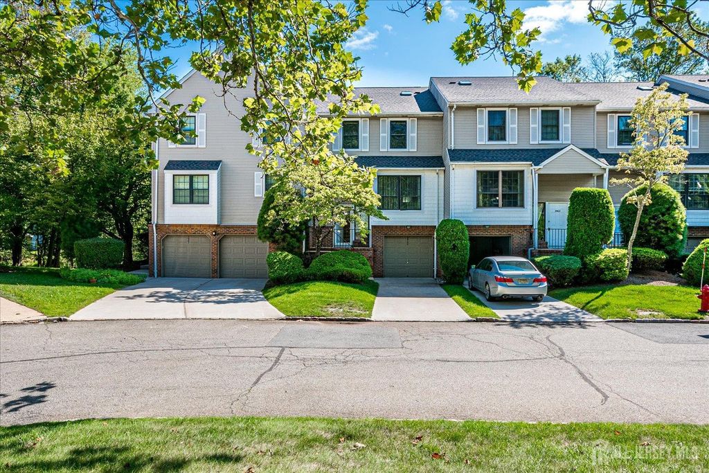 3902 Spring Brook Drive, Edison, NJ 08820