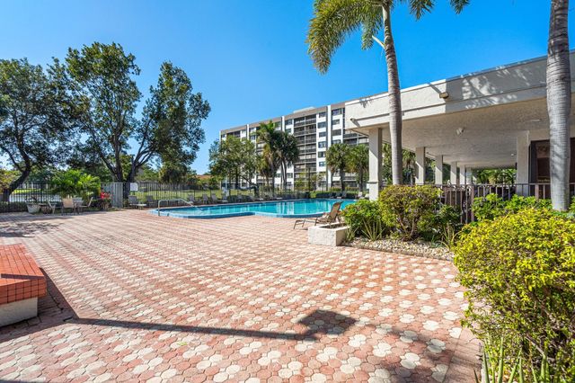 1228 S Military Trail 2126, Deerfield Beach, FL 33442