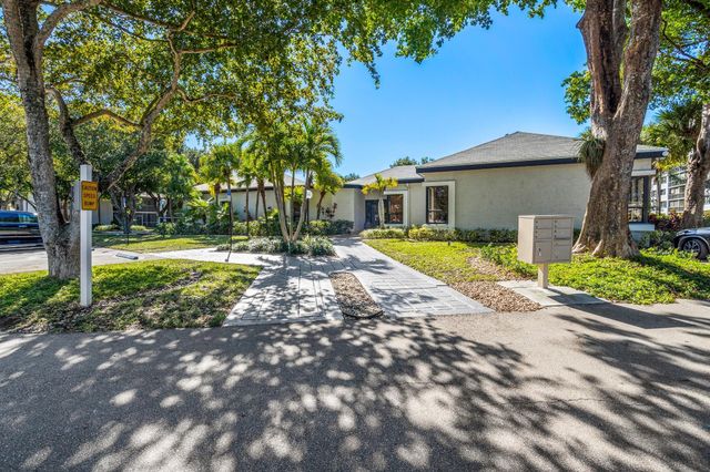 1228 S Military Trail 2126, Deerfield Beach, FL 33442