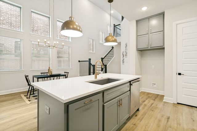 716 Sugar Field Drive, Lewisville, TX 75056
