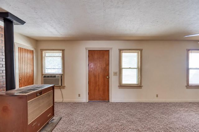 960636 S 3352 Road, Wellston, OK 74881