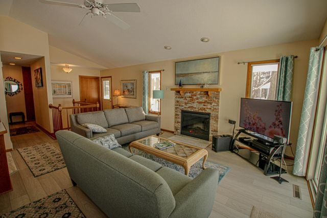 2558 County Road 120 NE, Alexandria, MN 56308