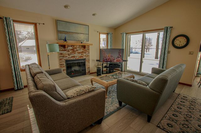 2558 County Road 120 NE, Alexandria, MN 56308