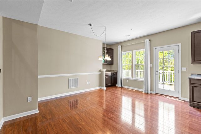 118 Maple Ridge Dr, Cecil, PA 15317